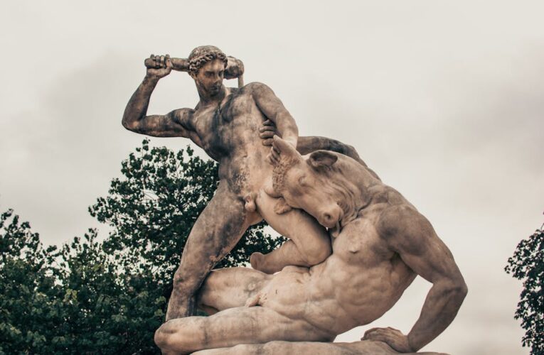 Streetfighter vs naked – streetfighter, naked różnice