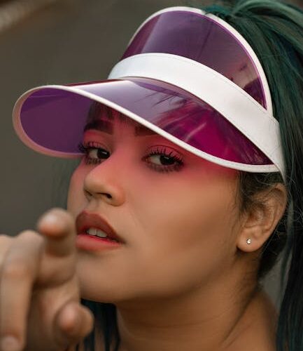 Przyciemniana szyba w kasku – wady i zalety