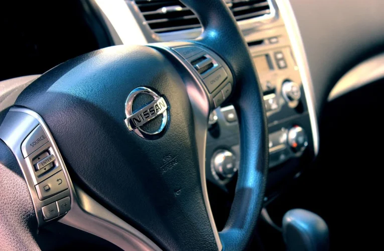 Używane Toyoty z salonu w Bydgoszczy — pewność zakupu i serwis